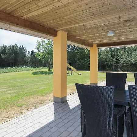 4 Star Holiday Home In Hals *