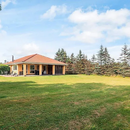 4 Star Holiday Home In Hals 펜션