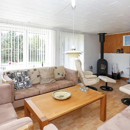 4 Star Holiday Home In Hals *